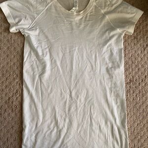 Lululemon White Shirt Size 6 brand new